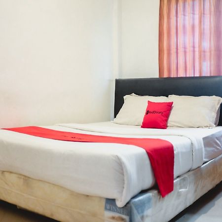 Reddoorz Plus Near Palembang Indah Mall Exteriér fotografie