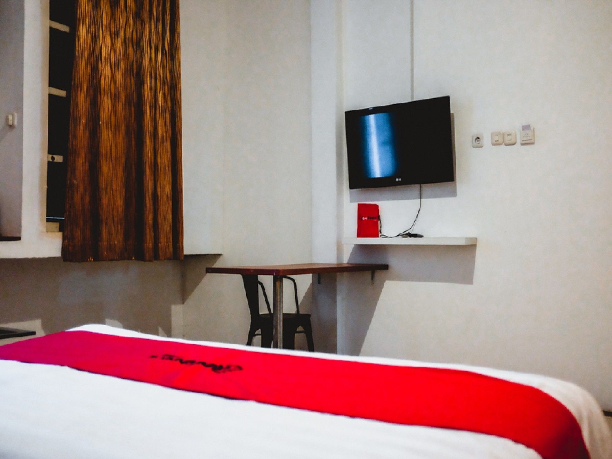 Reddoorz Plus Near Palembang Indah Mall Exteriér fotografie